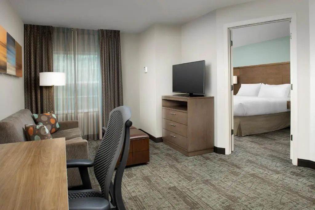 Staybridge Suites Greenville I-85 Woodruff Road by IHG - Chambres