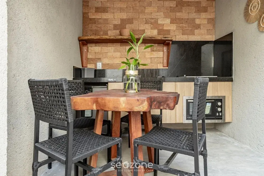 Apt With Pool and Barbecue Vnr005