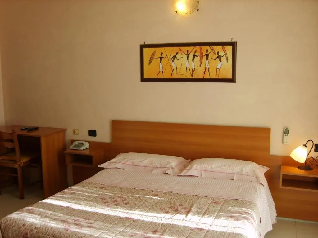 Deluxe Double room with balcony and with view full double bed