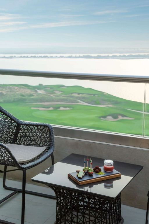 Radisson Blu Hotel, Abu Dhabi Yas Island