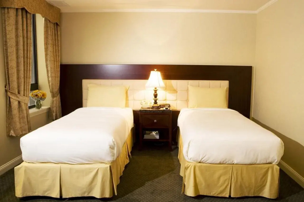 Hotel Stanford by null