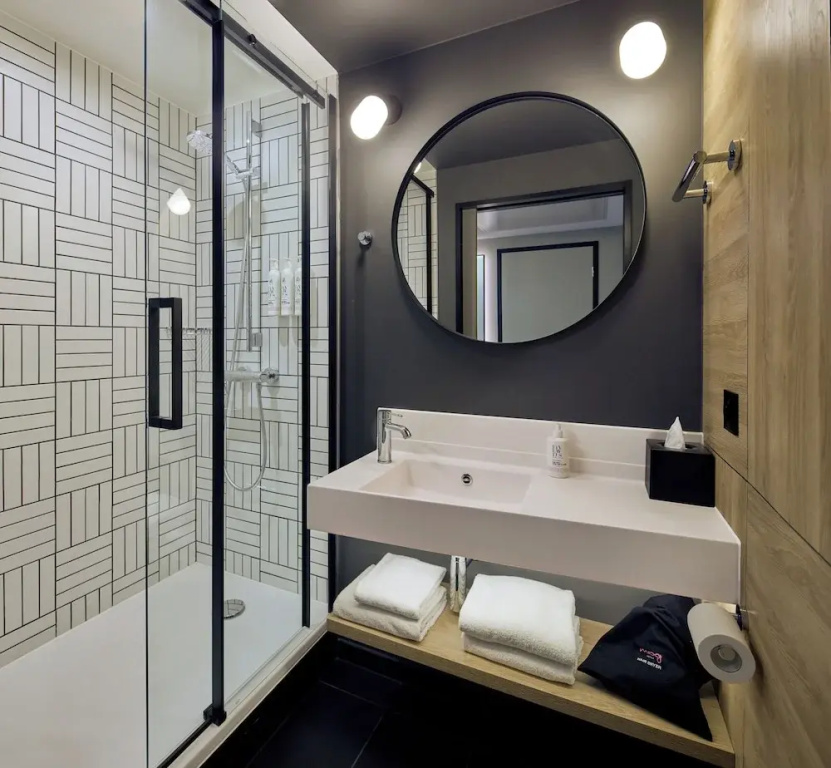 Standard Double room full double bed