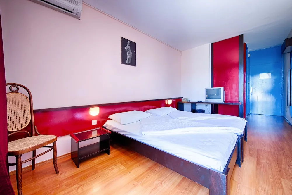 Economy Double room with sea view (twin beds)