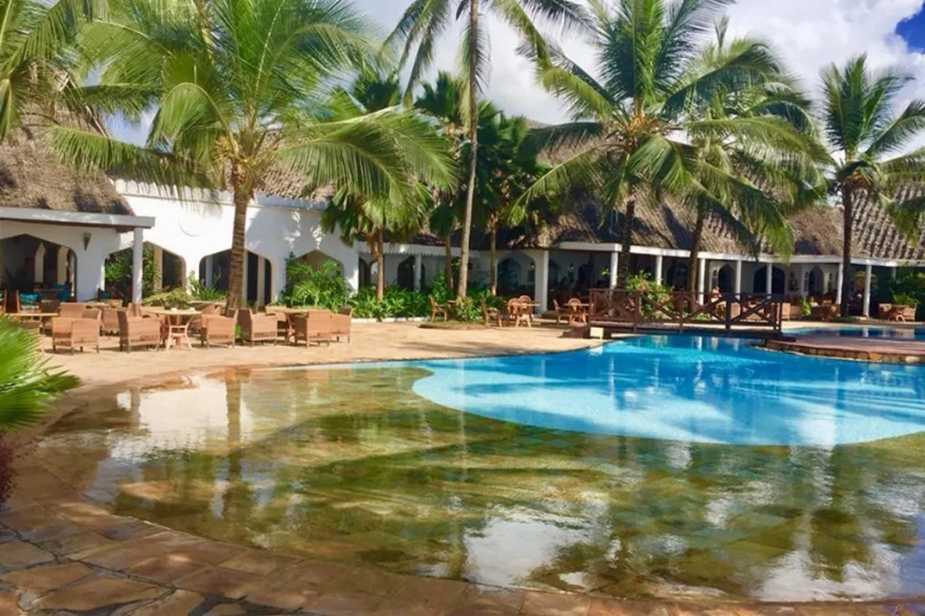 Sultan Sands Island Resort