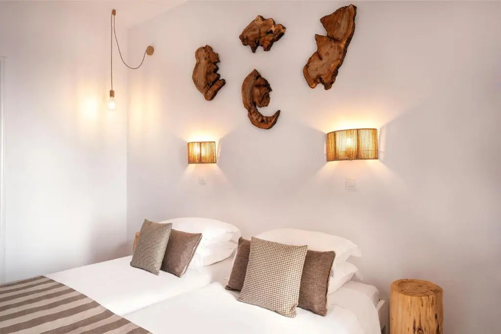 Standard Double room with garden view (full double bed)