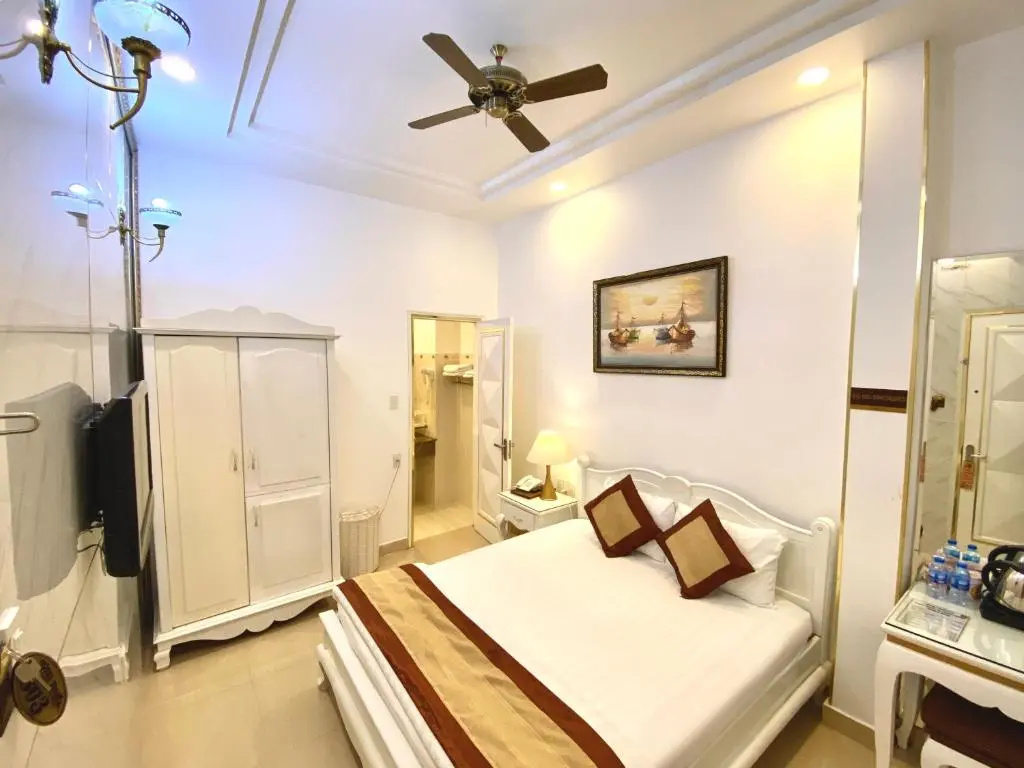 Superior Double room (full double bed)