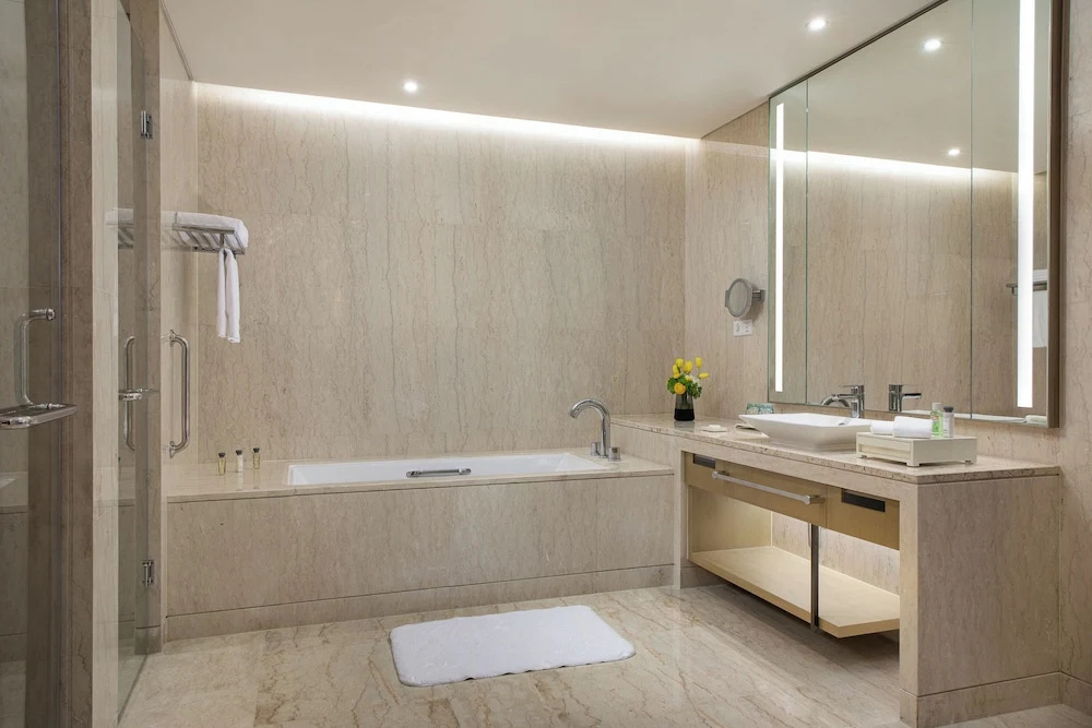 Classic Club Lounge Access Double room with river view (twin beds)