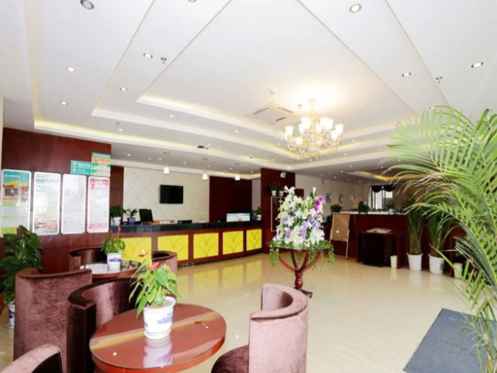 Lobby & Reception