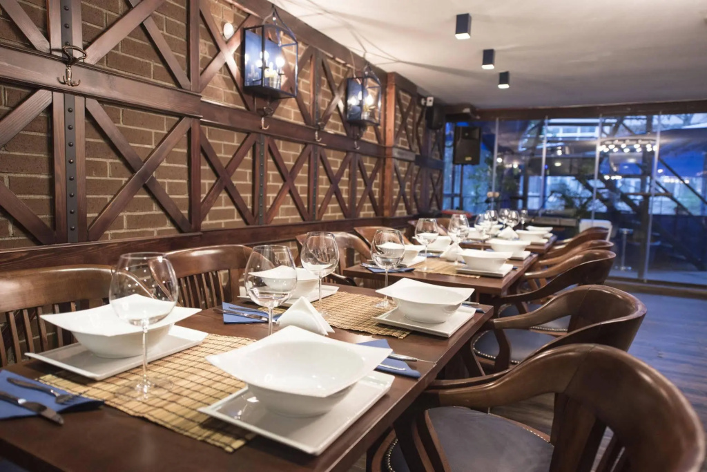 Food & Beverage