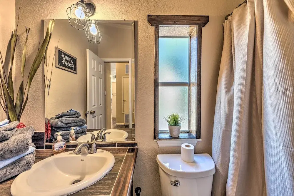 Cozy Cloudcroft Cabin w/ Deck & Gas Grill! - фото 8