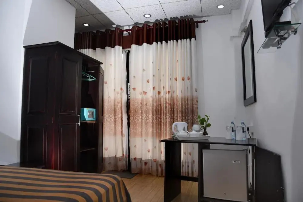 Comfort room