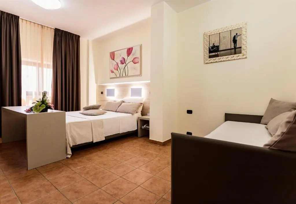 Standard Double room (full double bed)