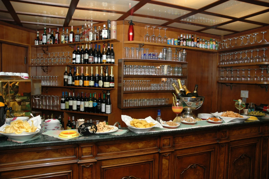Hotel photo 12