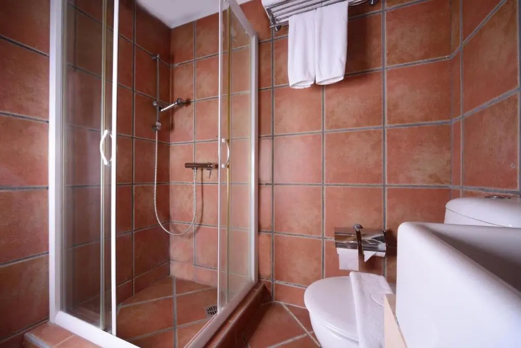 The Varos Residences Hotel - Chambres