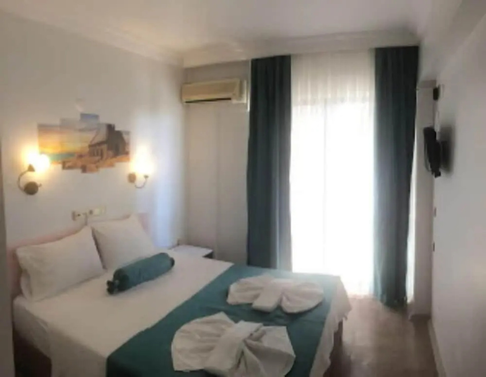 Standard Double room with sea view (full double bed)
