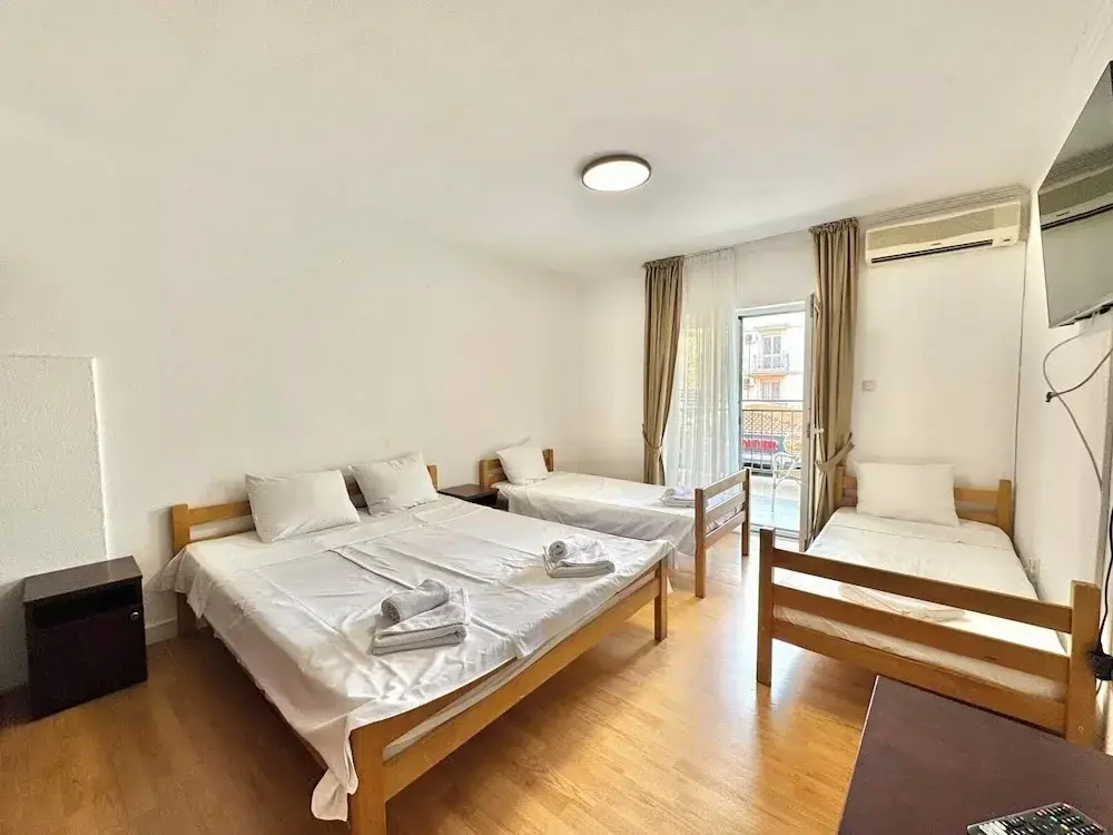 Comfort Quadruple room with balcony