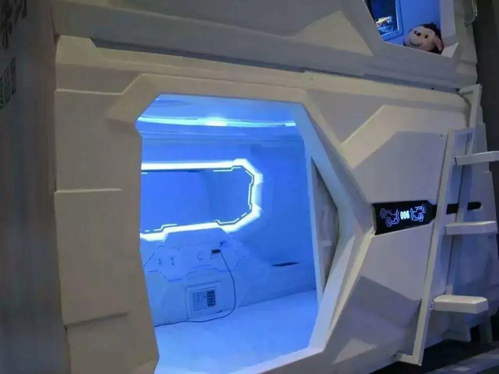 Intercity Capsule Youth Hostel Temple