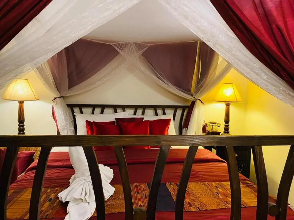 Tri Yaan Na Ros Colonial House - Chambres