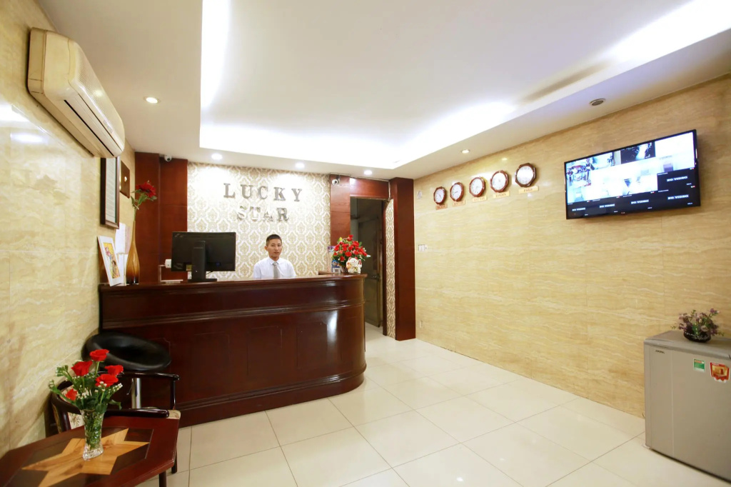 Lobby & Reception