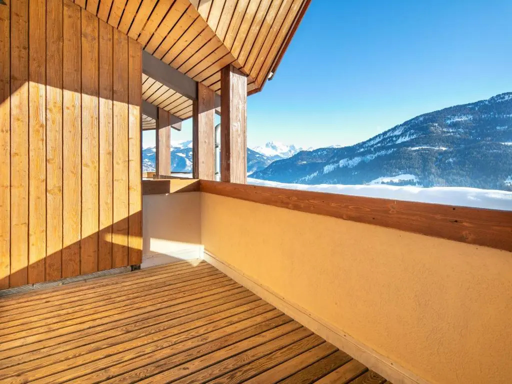 Studio with mountain view