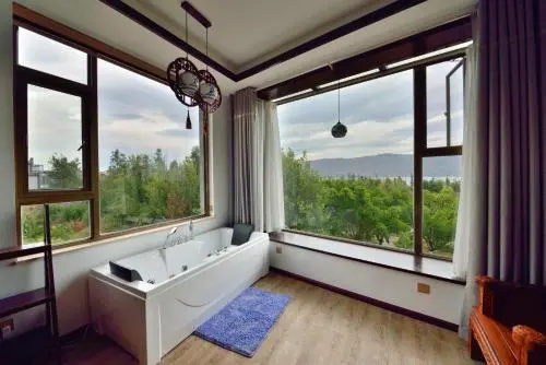 Balcony & Terrace