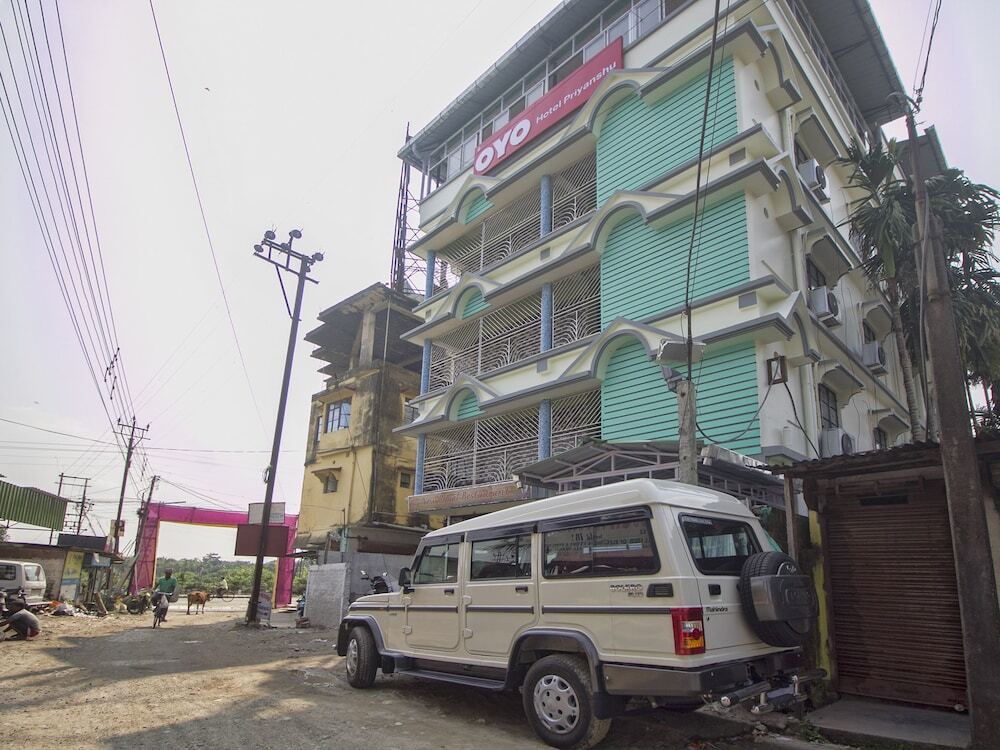 Capital O Hotel Priyanshu image