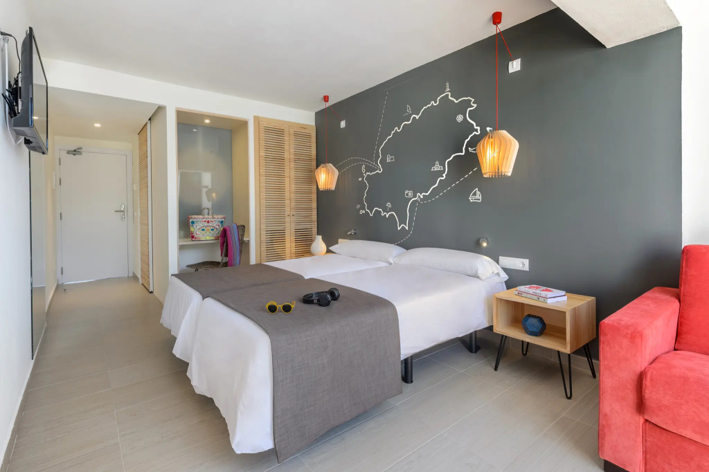 Hotel Vibra Cala Tarida - Chambres