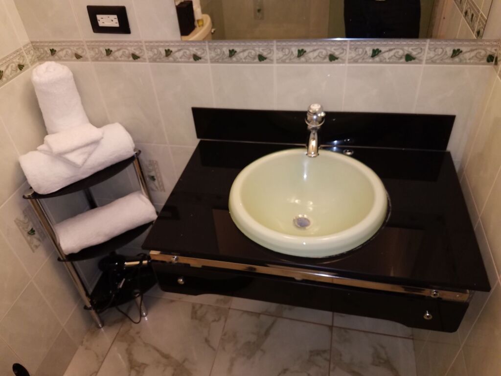 gallery_image_hidden_19