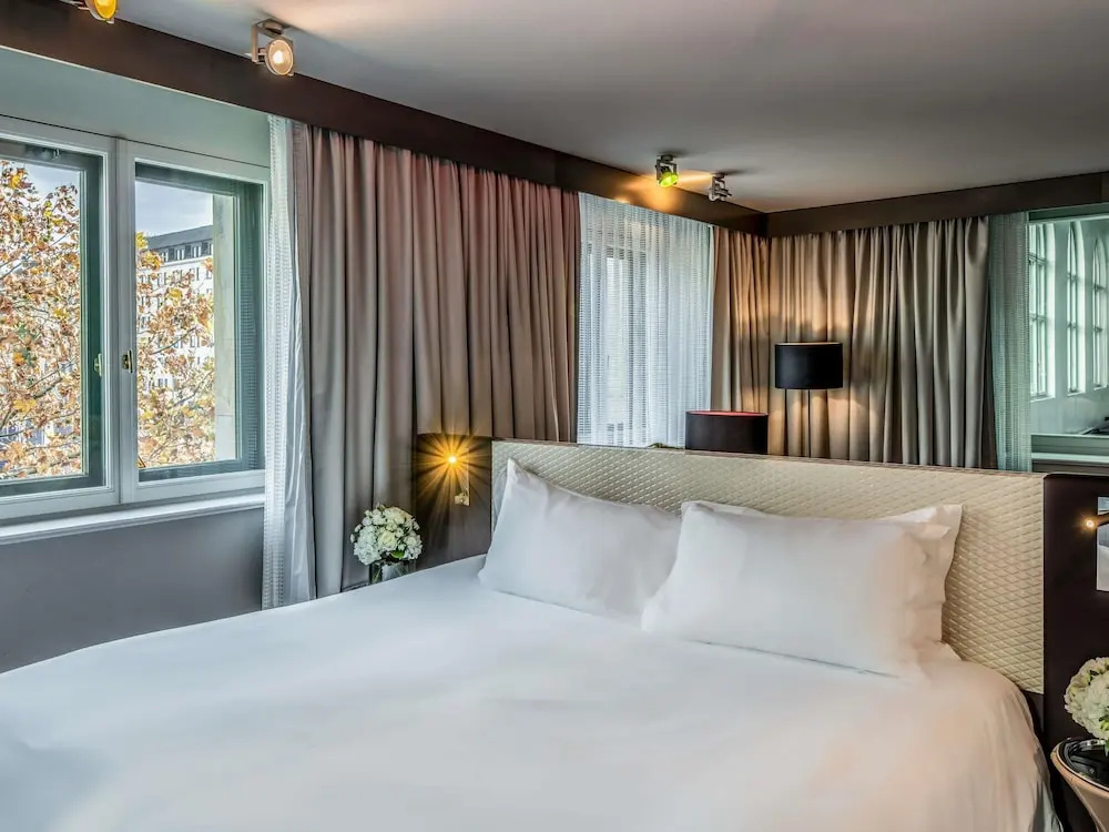 Executive Double Junior Suite (full double bed)