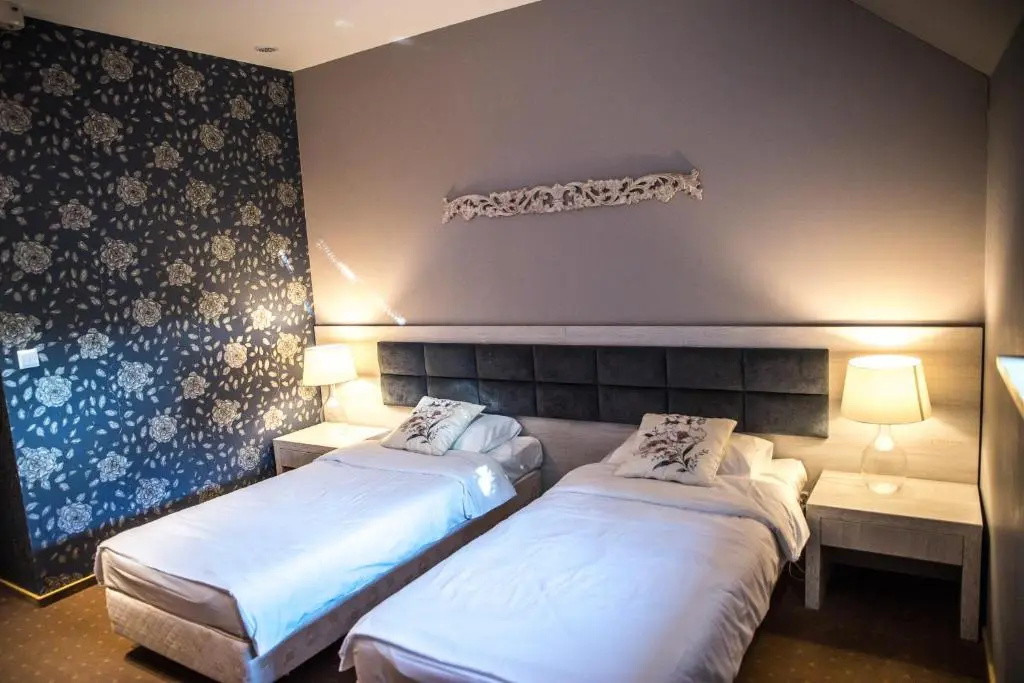 Hotel Legnicki & Restauracja - Chambres