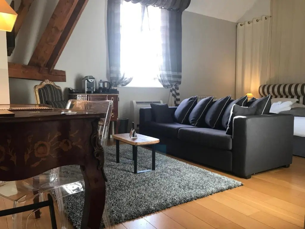 Privilege room