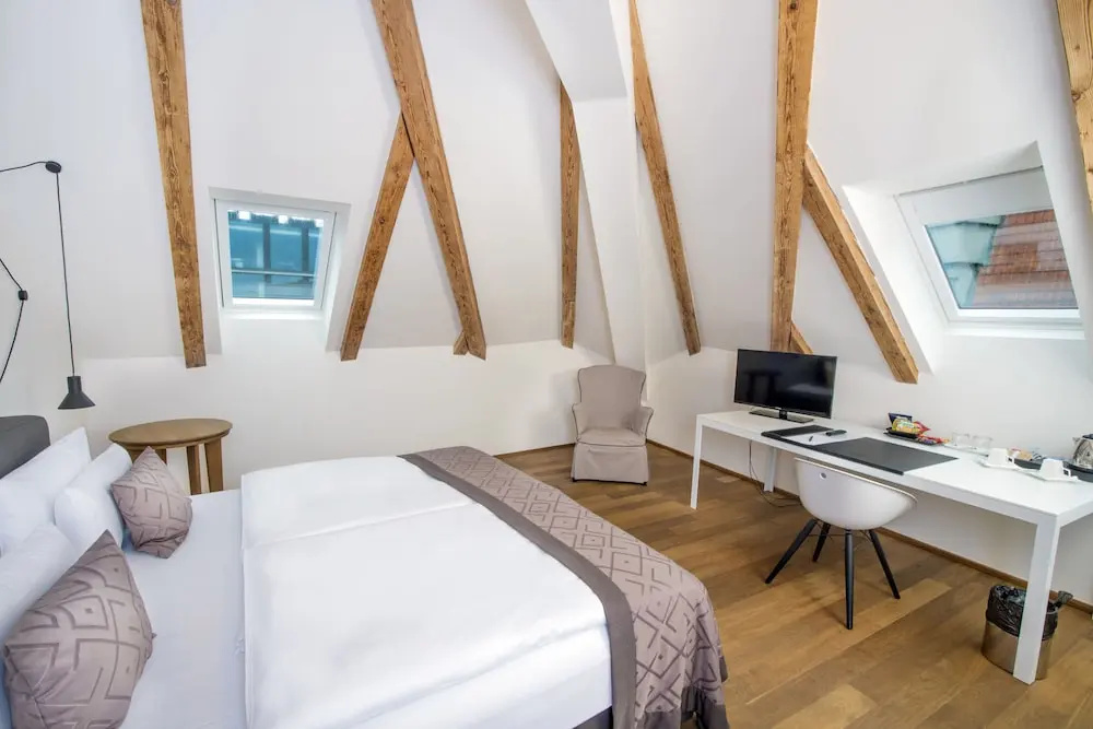 Superior Rooftop Double room (full double bed)