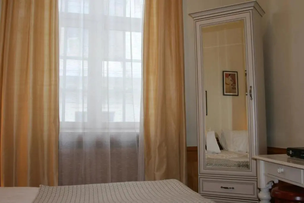 Kristof Hotel - Chambres