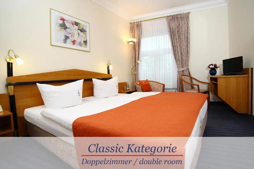 Classic Double room (full double bed)