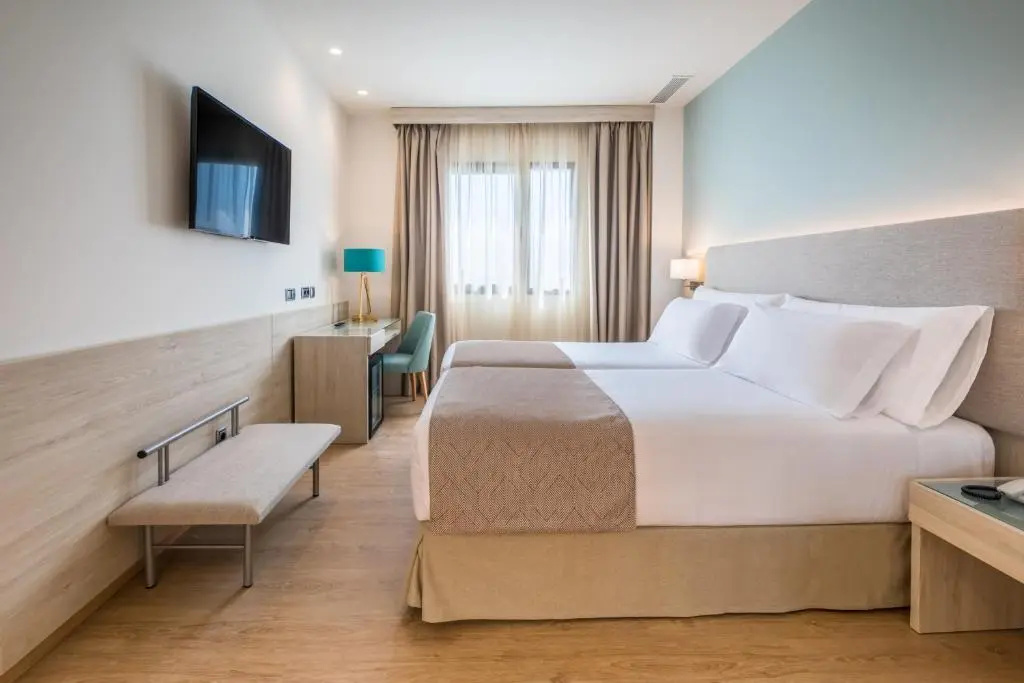 Double room (twin beds)