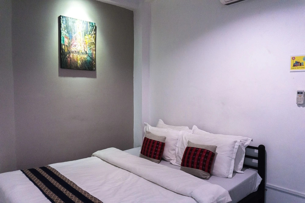 Economy room