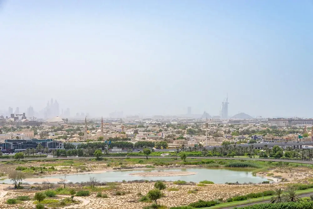 Marco Polo - Elegant Studio with Panoramic City Views