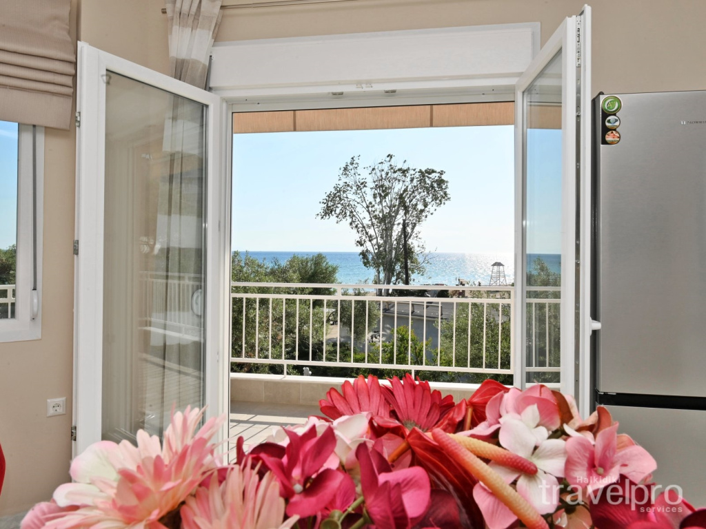 Sabbia Seafront Apartment 2 by TravelPro Serv... - фото 19
