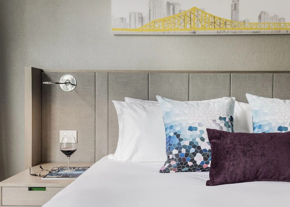 標準雙人房，配有大床