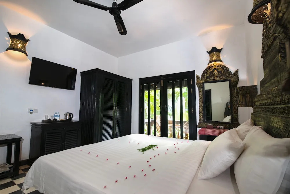 Suite with balcony