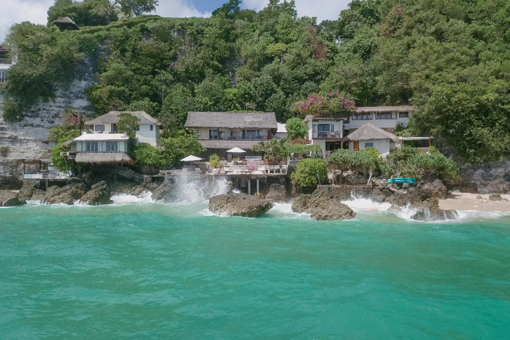 Beach & Waterfront