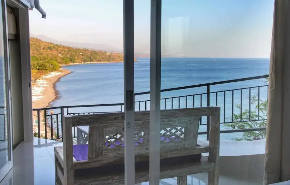 Beach & Waterfront
