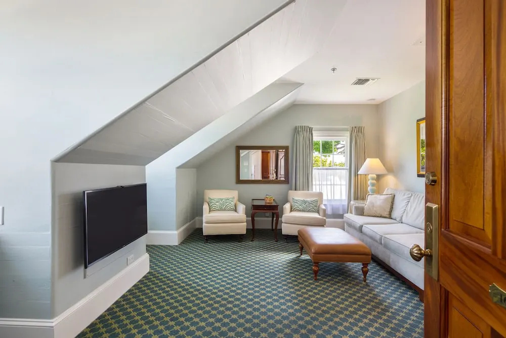 1 Bedroom Suite
