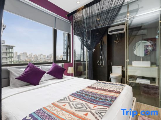 Deluxe room with city view