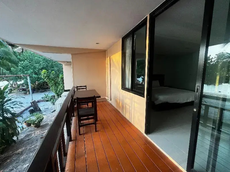 Standard Double room with balcony and with sea view (full double bed)