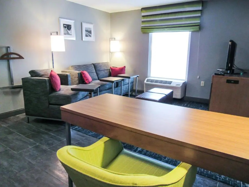 1 Bedroom Suite