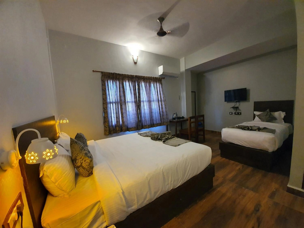 Le Supreme Inn (the lap of luxury)