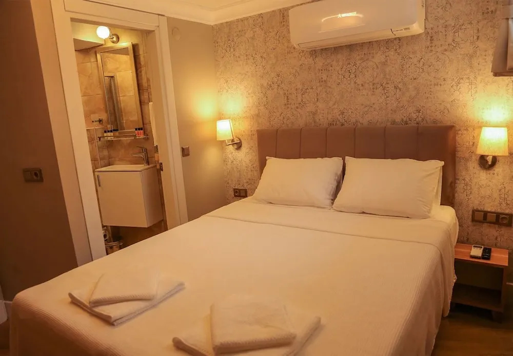 Economy room