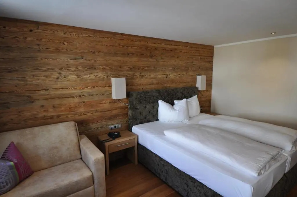 Superior Double room (full double bed)
