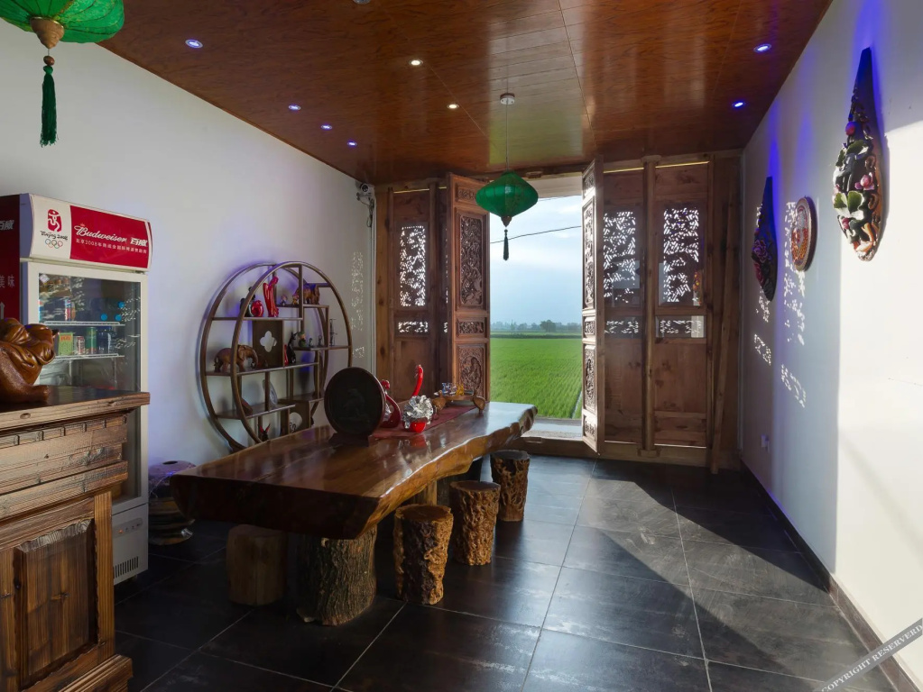 Lobby & Reception